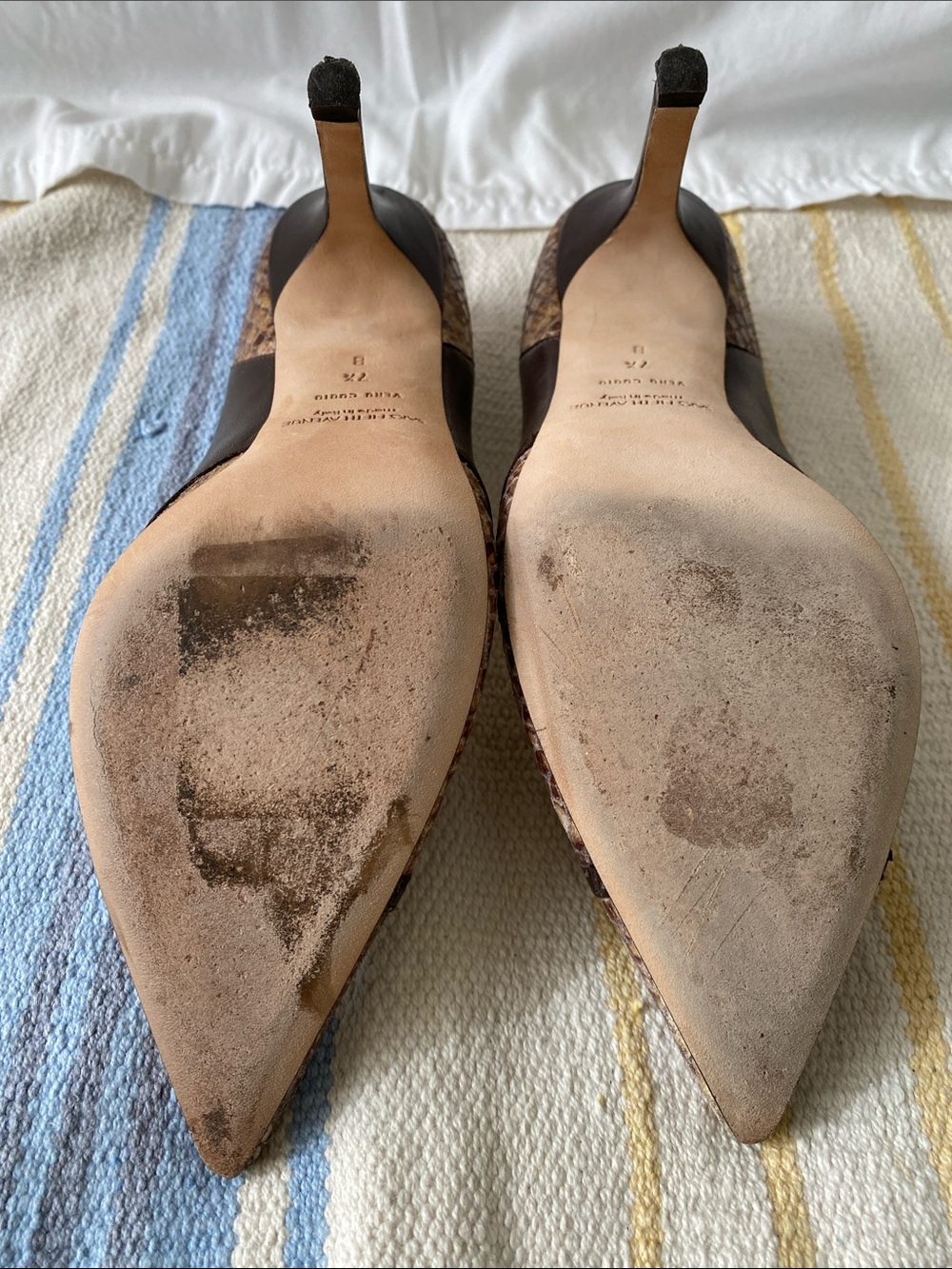Saks Fifth Avenue Brown Snakeskin Pumps with Dark Trim - Picture 3 of 9